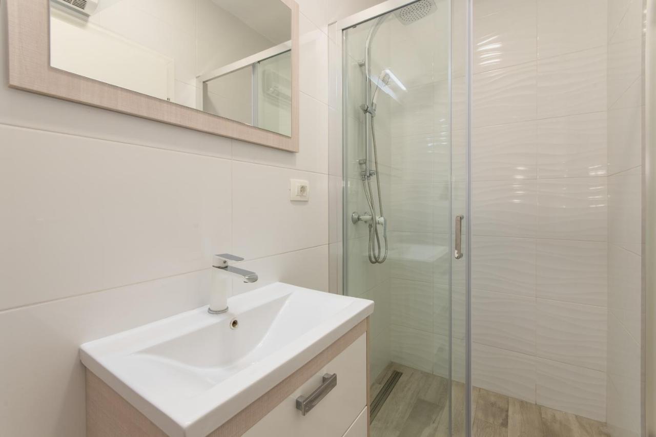 Apartment Finta Rogotin Luaran gambar