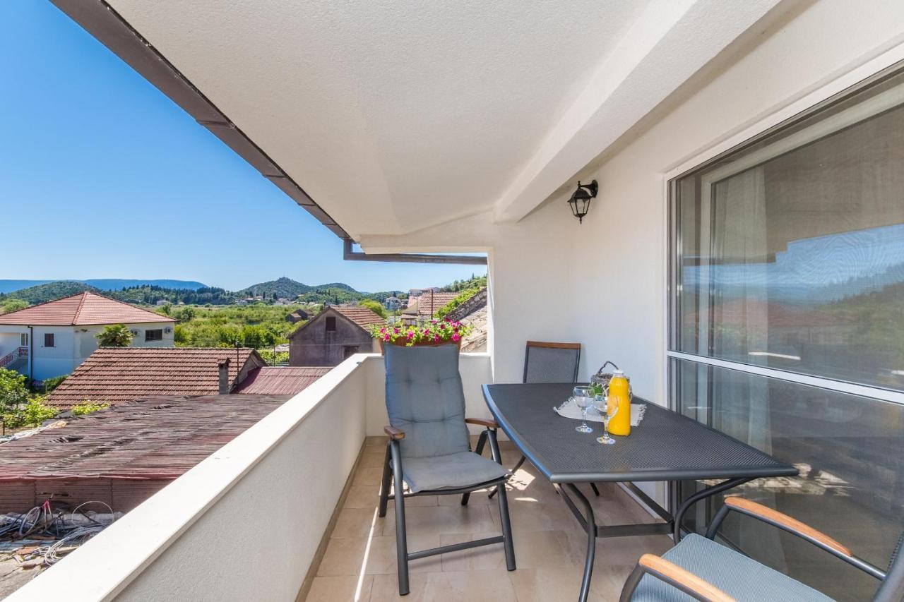 Apartment Finta Rogotin Luaran gambar