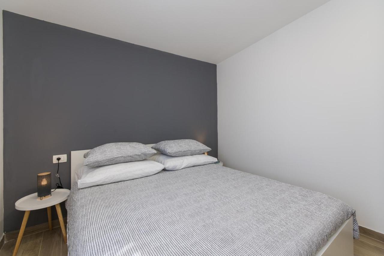 Apartment Finta Rogotin Luaran gambar